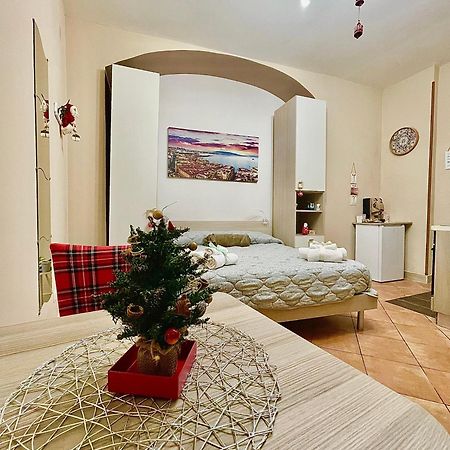 Materday Apartment ナポリ エクステリア 写真